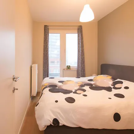 Beautiful With Sea View Apartment *